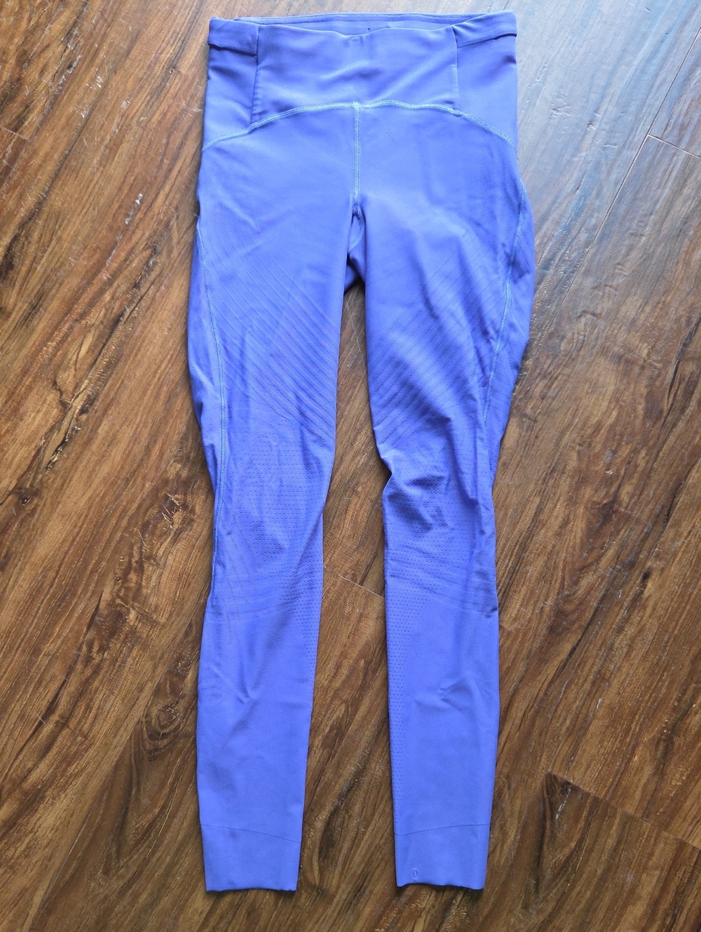 Lululemon Lilac Active Leggings GUC